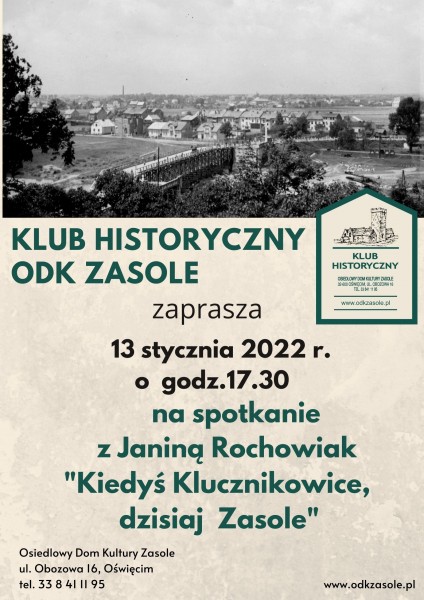 Plakat przedstawiający czarno białe zdjęcie panoramy miasteczka