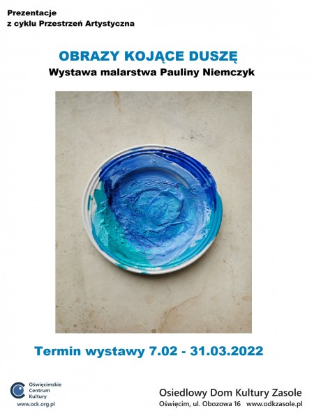 Plakat przedstawiający zdjęcie miseczki pomalowanej w odcieniach koloru niebieskiego 